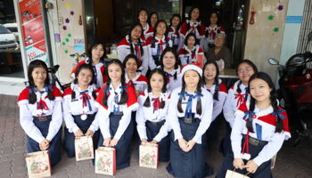 กิจกรรมส่งความสุขท้ายปี 2568 (สภานักเรียน)